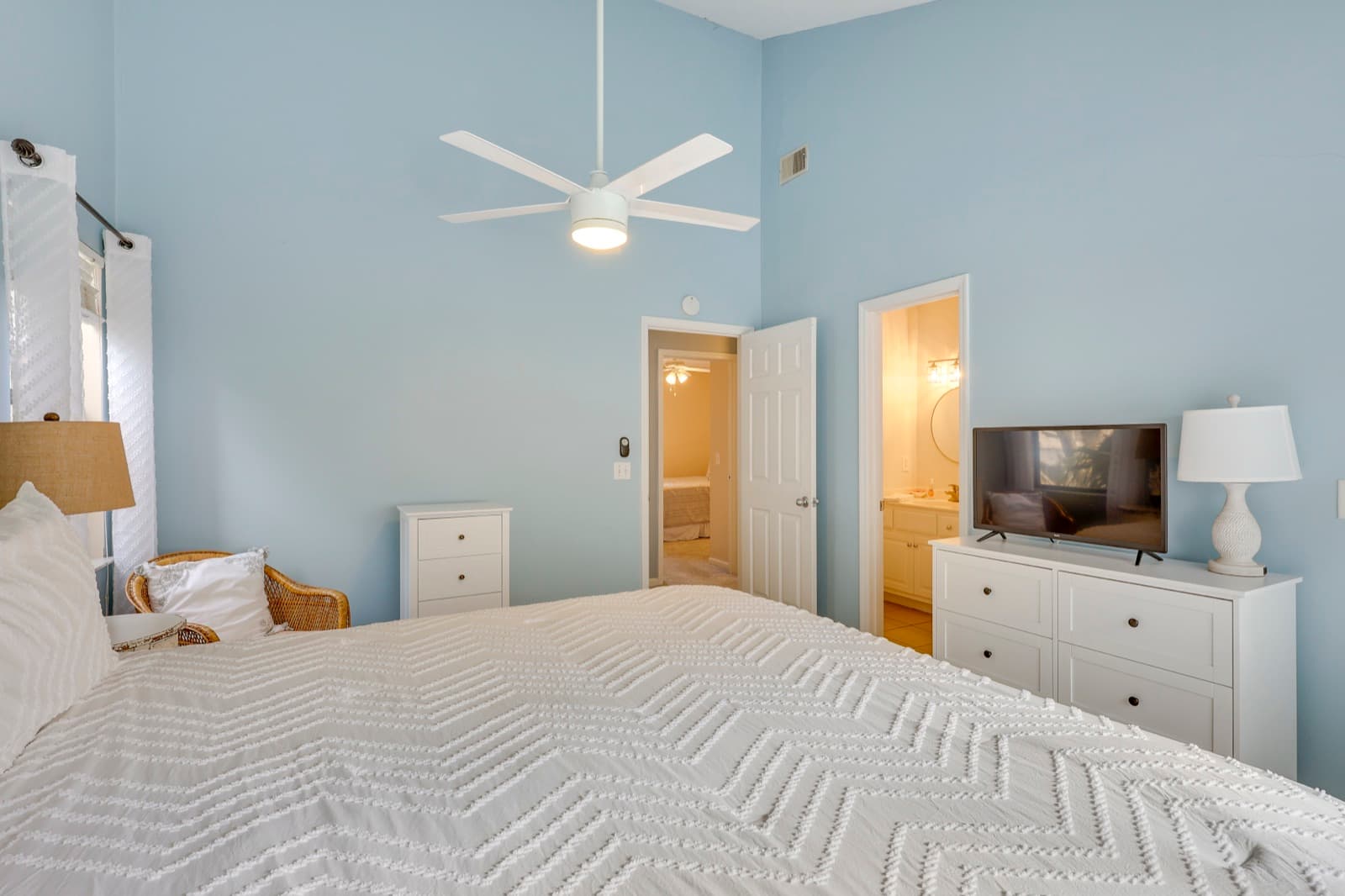 Real estate bathroom photography — Brunswick GA luxury home